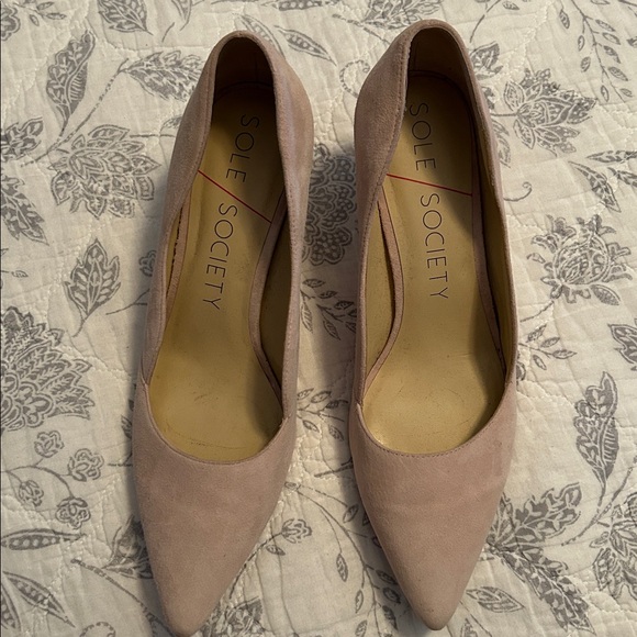 Sole Society Women's Blush Heels - Picture 2 of 7